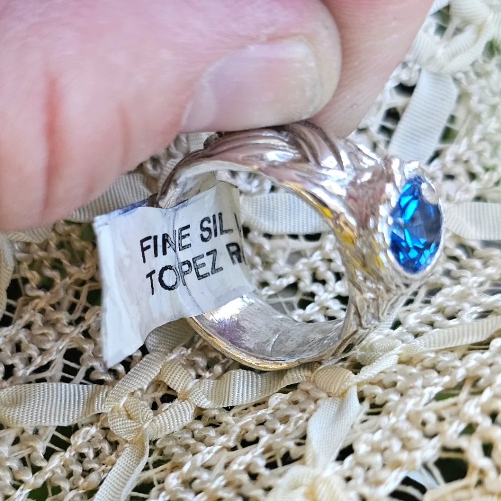 NWT 925 silver & topaz ring - Picture 5 of 7